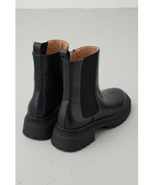 crie conforto（クリーコンフォルト）の「サイドゴアトラックソールブーツ　靴（ブーツ・レディース・ブラック/ブラウン・SMALL/MEDIUM/LARGE/LL）」の4枚目の写真