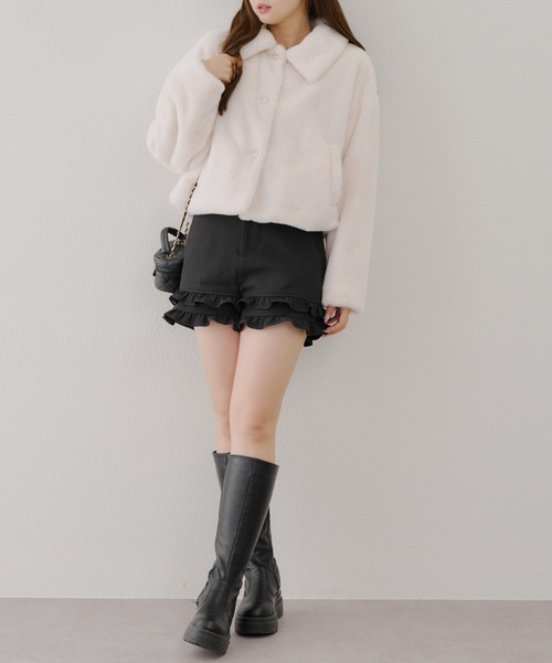 continuer de NICE CLAUP（コンティニューデナイスクラップ）の「キラキラ釦ファーブルゾン（ブルゾン・レディース・ブラック/ピンクベージュ/アイボリー・FREE）」の19枚目の写真