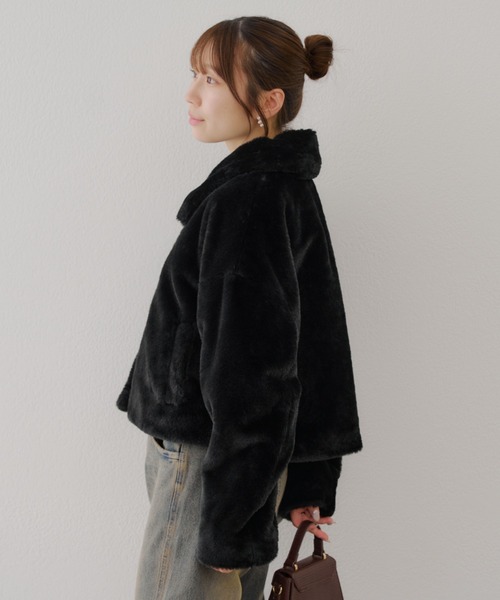 continuer de NICE CLAUP（コンティニューデナイスクラップ）の「キラキラ釦ファーブルゾン（ブルゾン・レディース・ブラック/ピンクベージュ/アイボリー・FREE）」の21枚目の写真