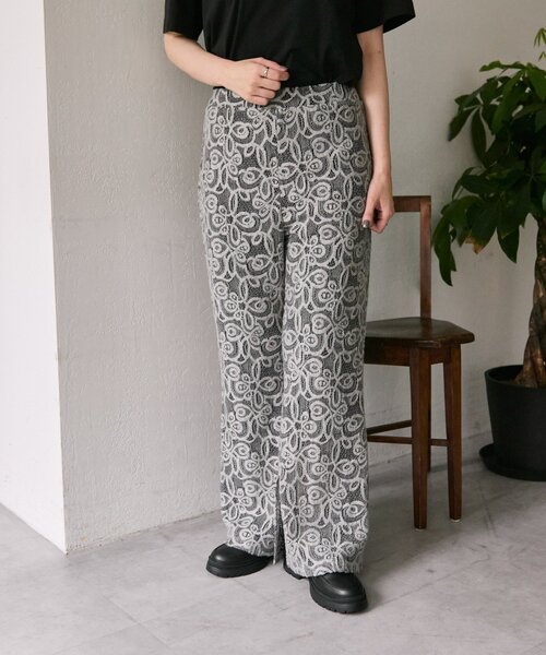 Aritzia ドレスパンツ　スネークプリント模様 トラウザーズ gleam/スパークサテン×オーガンジーグリッターロングドレス(M