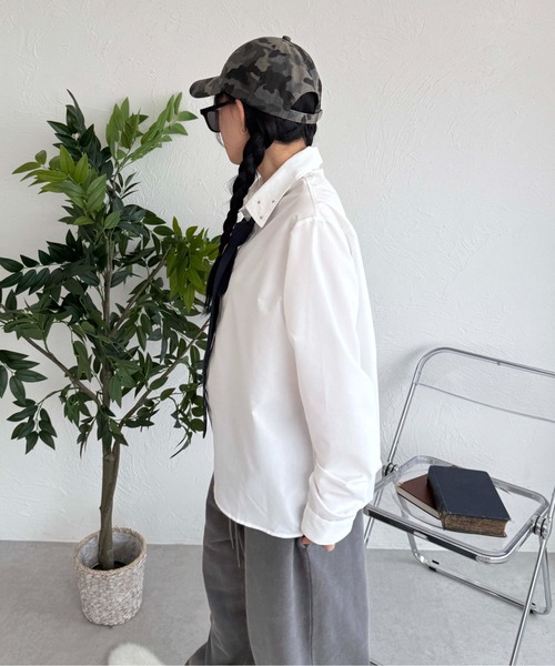 sedacle(セダクル)の「ネクタイ付きスタッズシャツ(シャツ/ブラウス・レディース・オフホワイト/ライトブルー/ネイビー・SMALL/MEDIUM/LARGE)」の6枚目の写真