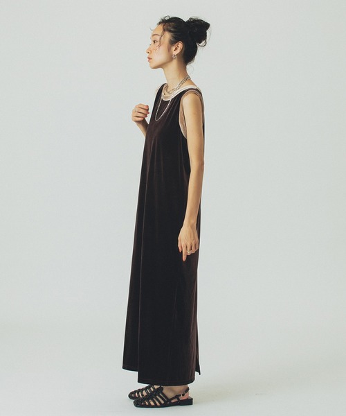 ROSE BUD(ローズバッド)の「VELOUR TANK DRESS(ワンピース・レディース・ネイビー/ブラウン・ONE SIZE)」の10枚目の写真