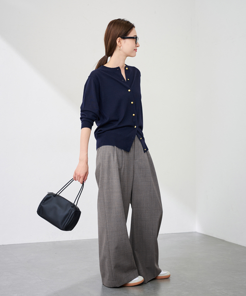 【新品タグ付】フレームワーク　ボーダーVネックカーディガン　イタリアヤーン黒×白 フレームワーク FRAMeWORK ≪WEB限定 / 追加予約≫イタリアヤーン