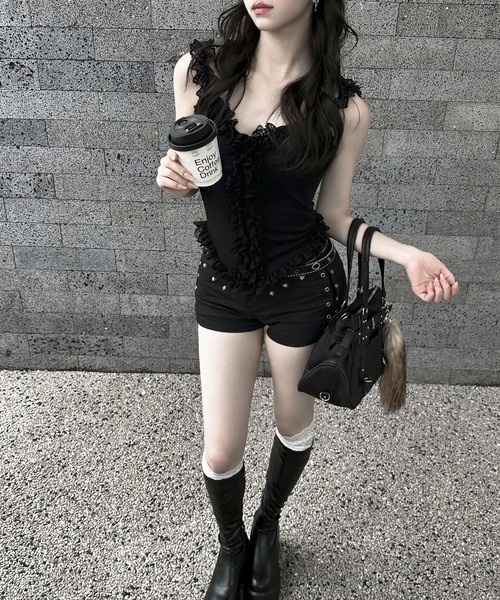 VEILA(ヴェイラ)の「スカルスタッズデザインハイウエストショートデニム(デニムパンツ・レディース・ブラック・S/M/L)」の9枚目の写真
