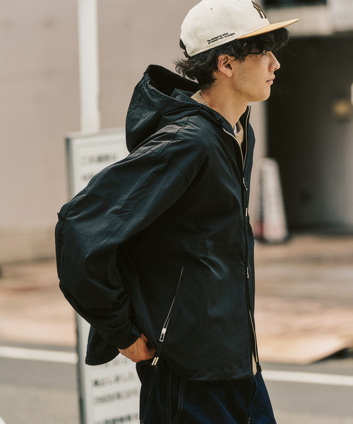 417 EDIFICE(フォーワンセブンエディフィス)の「ワッシャーナイロン utility パーカー(ナイロンジャケット・メンズ・ベージュ/ブラック・LARGE/MEDIUM/SMALL)」の14枚目の写真