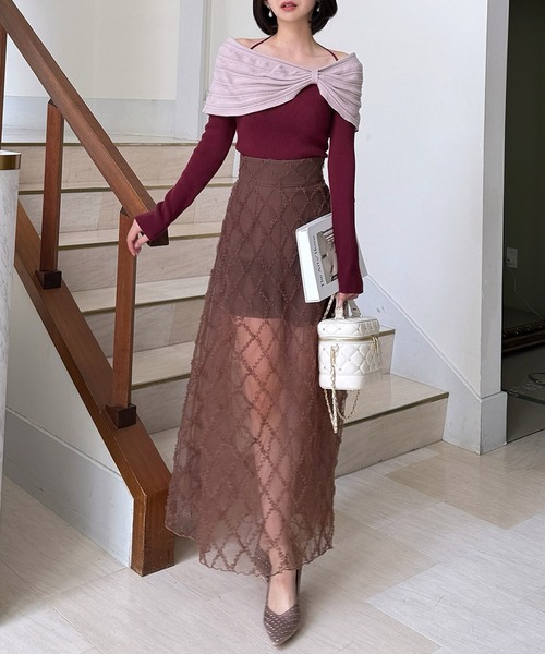 ROYAL PARTY（ロイヤルパーティー）の「オフショルリボン配色ニットトップス（ニット/セーター・レディース・オフホワイト/ボルドー/ブラック・FREE）」の3枚目の写真