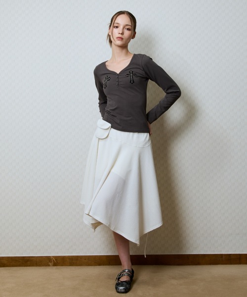 LUVISTRUE（ラヴイズトゥルー）の「GT POCKET MIDI SKIRT（スカート・レディース・ブラック/アイボリー/チャコール・FREE）」の5枚目の写真