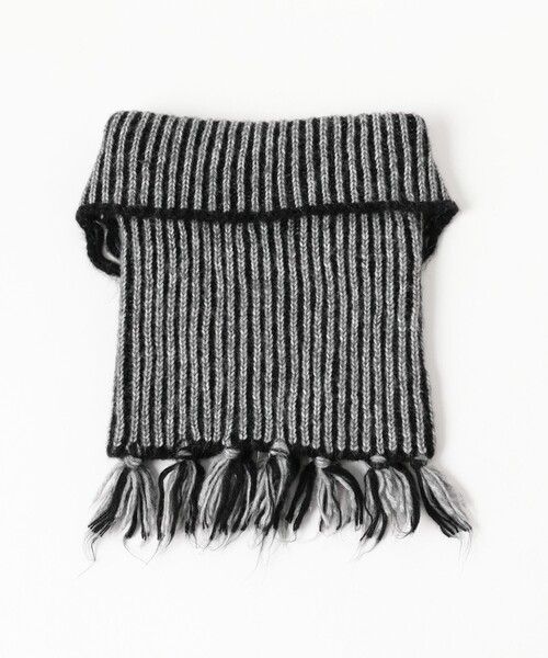 Ray BEAMS(レイビームス)の「ニット ネック ウォーマー(ネックウォーマー/スヌード・レディース・グレー/ダークブラウン・ONE SIZE)」の4枚目の写真