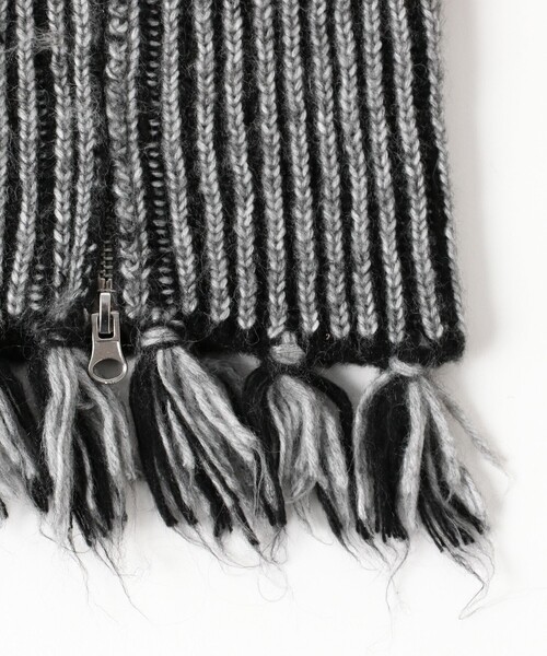 Ray BEAMS(レイビームス)の「ニット ネック ウォーマー(ネックウォーマー/スヌード・レディース・グレー/ダークブラウン・ONE SIZE)」の5枚目の写真