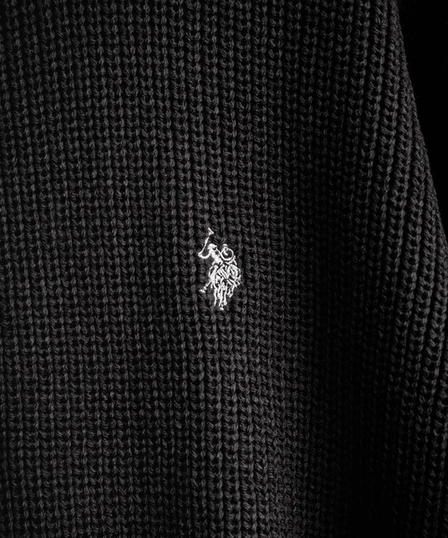 U.S. POLO ASSN.(ユーエスポロアッスン)の「新色追加 U.S. POLO ASSN. ユーエスポロアッスン 別注コラボ オーバーサイズワンポイントロゴ刺繍畦編みクルーネック長袖ニットセーター(ニット/セーター・メンズ・ネイビー/チャコール/アイボリー/ブラック/レッド/グレー/ベージュ/ブラウン・M/XL/L)」の14枚目の写真
