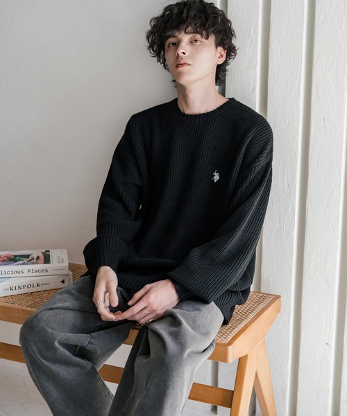 U.S. POLO ASSN.(ユーエスポロアッスン)の「新色追加 U.S. POLO ASSN. ユーエスポロアッスン 別注コラボ オーバーサイズワンポイントロゴ刺繍畦編みクルーネック長袖ニットセーター(ニット/セーター・メンズ・ネイビー/チャコール/アイボリー/ブラック/レッド/グレー/ベージュ/ブラウン・M/XL/L)」の21枚目の写真
