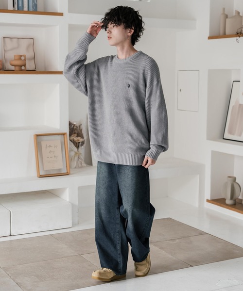U.S. POLO ASSN.(ユーエスポロアッスン)の「新色追加 U.S. POLO ASSN. ユーエスポロアッスン 別注コラボ オーバーサイズワンポイントロゴ刺繍畦編みクルーネック長袖ニットセーター(ニット/セーター・メンズ・ネイビー/チャコール/アイボリー/ブラック/レッド/グレー/ベージュ/ブラウン・M/XL/L)」の22枚目の写真