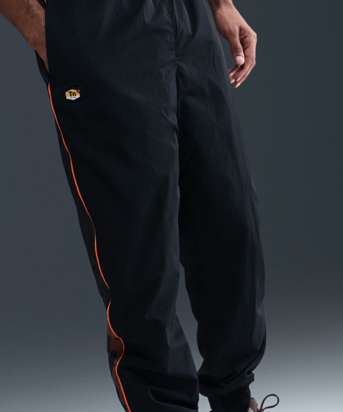 NIKE(ナイキ)の「NIKE M NSW TN PANT WOVEN / ナイキ NSW TN ウーヴン パンツ 【SP】(その他パンツ・メンズ・ブラック・M/S/XXL/XL/L)」の4枚目の写真
