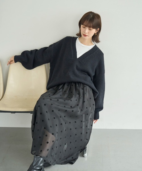 meilmada(メイルマダ)の「ディープVネックニットプルオーバー(ニット/セーター・レディース・ブラック/グレー/ベージュ・FREE)」の10枚目の写真