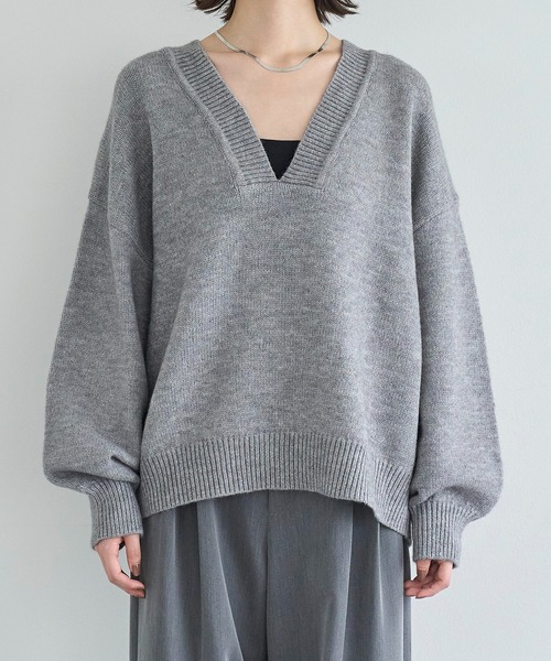 meilmada(メイルマダ)の「ディープVネックニットプルオーバー(ニット/セーター・レディース・ブラック/グレー/ベージュ・FREE)」の22枚目の写真