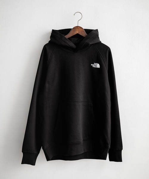 THE NORTH FACE(ザノースフェイス)の「THE NORTH FACE ザ・ノースフェイス RAGLAN REDBOX HOODIE オーバーサイズ裏起毛バックプリントラグランプルオーバーパーカー(パーカー・メンズ・ブラック/オレンジ・M/L)」の19枚目の写真