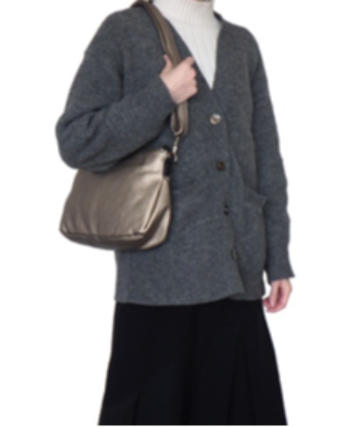 AVALON(U.Q)(アバロン)の「三角バッグインナーポーチ付き (親子バッグ)(ショルダーバッグ・レディース・ブラック/ゴールド・FREE)」の15枚目の写真
