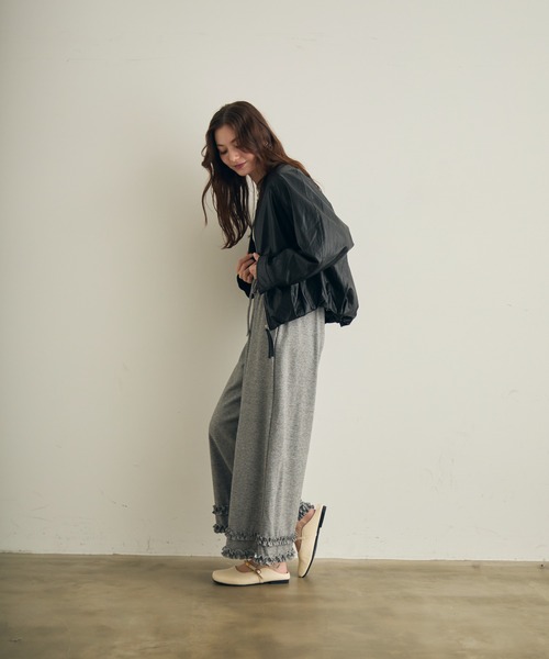 Lunea（ルネア）の「フリルスウェットワイドパンツ（スウェットパンツ・レディース・ライトグレー/ブラック/ダークグレー・L/M）」の21枚目の写真
