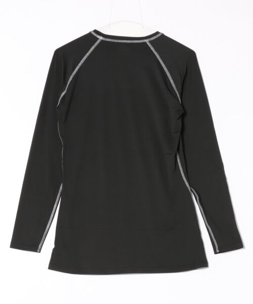 OUTDOOR PRODUCTS(アウトドアプロダクツ)の「【OUTDOOR/アウトドア】コンプレッションクルー/長袖 インナーウェア スポーツ トレーニング ランニング 吸汗速乾 ストレッチ(Tシャツ/カットソー・メンズ・ブラック×ゴールド/ブラック×シルバー・MEDIUM/LARGE/X-LARGE)」の3枚目の写真