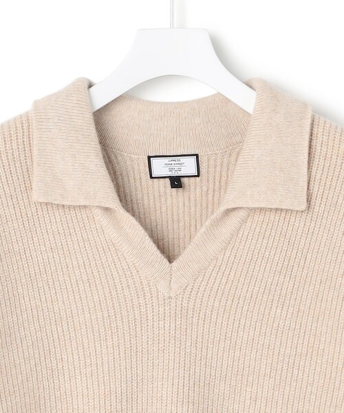 J.PRESS YORK STREET(ジェイプレスヨークストリート)の「【UNISEX】ウールカシミヤ スキッパーニットポロシャツ(ニット/セーター・メンズ・ブルー系/アイボリー系/ネイビー系/レッド系・SMALL/MEDIUM/LARGE)」の15枚目の写真