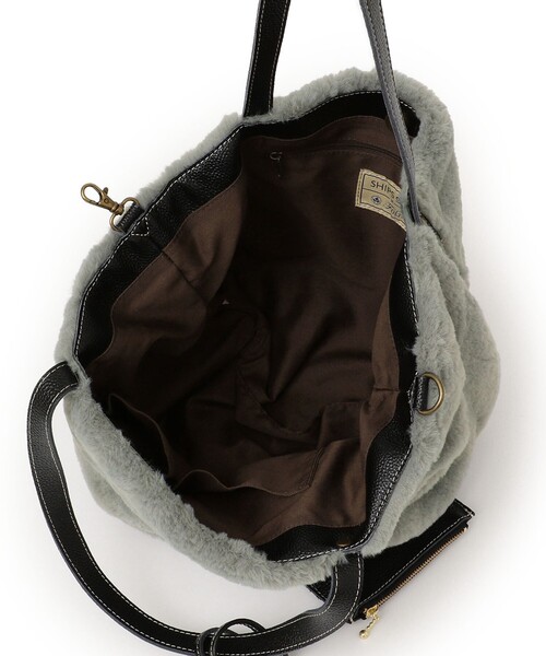 folna(フォルナ)の「【SHIPS any別注】Folna: 2WAY フェイクファー バッグ 25AW(トートバッグ・レディース・ライトグレー・ONE SIZE)」の10枚目の写真