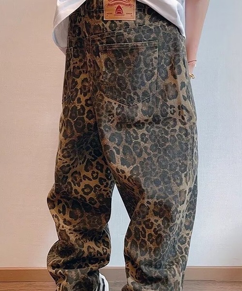 Evo+Revo(エボレボ)の「“都会派サファリ ワイドシルエット” ヒョウ柄バギーパンツ(デニムパンツ・メンズ・ベージュ・XL/L/M)」の5枚目の写真