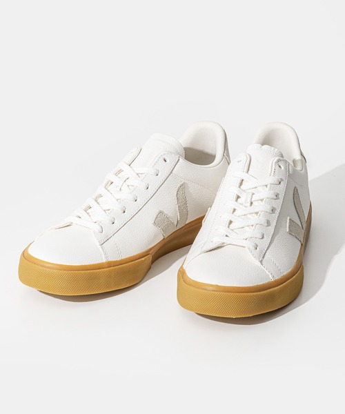 VEJA(ヴェジャ)の「VEJA CAMPO CHROMEFREE LEATHER SNEAKER カンポ クロムフリー レザー スニーカー(スニーカー・レディース・ホワイト系1/ホワイト系2/ホワイト系3/ホワイト系4・38/37/40/39/36)」の3枚目の写真
