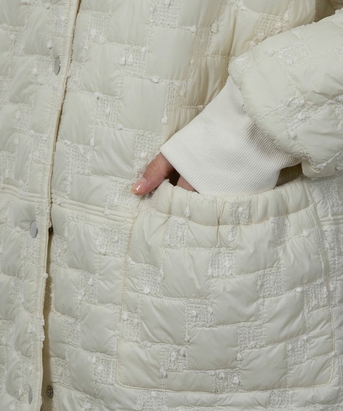 lawgy（ラウジー）の「collarless square embroidery quilting coat / カラーレススクエアエンブロイダリーキルティングコート（その他アウター・レディース・キャメル/アイボリー/ブラック・FREE）」の7枚目の写真