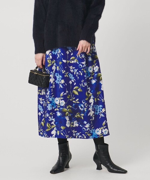 UNITED ARROWS（ユナイテッドアローズ）の「サテン コクーン プリント スカート ‐ウォッシャブル‐（スカート・レディース・その他1・38/36）」の2枚目の写真