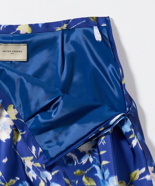 UNITED ARROWS（ユナイテッドアローズ）の「サテン コクーン プリント スカート ‐ウォッシャブル‐（スカート・レディース・その他1・38/36）」の14枚目の写真