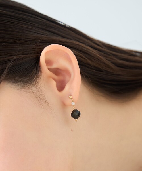 ナチュラルストーン ツイストカット ピアス（ピアス（両耳用））｜ete