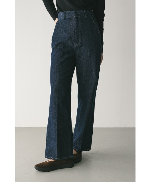 STYLEMIXER（スタイルミキサー）の「センタープレスストレートデニム（デニムパンツ・レディース・ライトブルー/インディゴブルー・X-SMALL/SMALL/MEDIUM）」の12枚目の写真