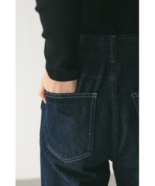 STYLEMIXER（スタイルミキサー）の「センタープレスストレートデニム（デニムパンツ・レディース・ライトブルー/インディゴブルー・X-SMALL/SMALL/MEDIUM）」の17枚目の写真