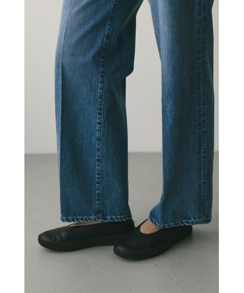 STYLEMIXER（スタイルミキサー）の「センタープレスストレートデニム（デニムパンツ・レディース・ライトブルー/インディゴブルー・X-SMALL/SMALL/MEDIUM）」の6枚目の写真