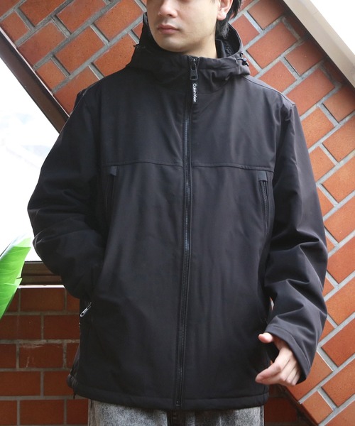 Calvin Klein(カルバン・クライン)の「Calvin Kleinボアフードジャケット(ブルゾン・メンズ・ブラック・X-LARGE/MEDIUM/LARGE)」の2枚目の写真