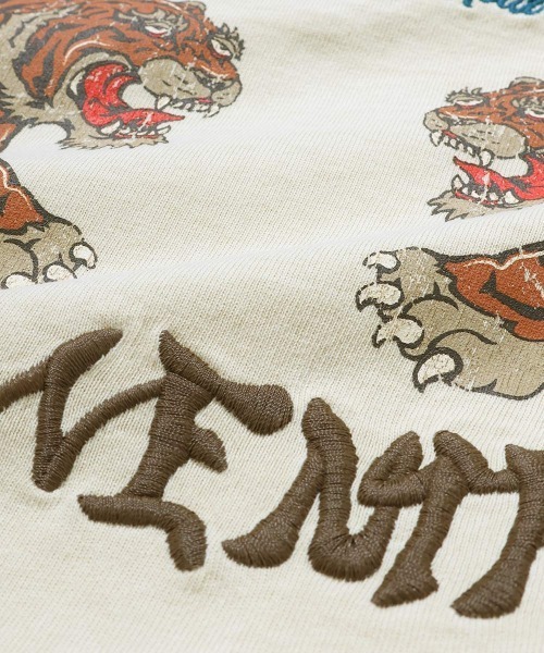 KRIFF MAYER（クリフメイヤー）の「【綿100％】スーベニア刺繍ロンT(虎)（Tシャツ/カットソー・メンズ・チャコール/サンドベージュ/オレンジ/パープル・MEDIUM/LARGE/X-LARGE）」の22枚目の写真