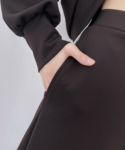 CHUN CHUN NOTES（チュンチュンノーツ）の「大人とろみスウェットセットアップ｜ミモレ丈スカートのきれいめ2点セット（セットアップ・レディース・モカ/ネイビー・F）」の14枚目の写真