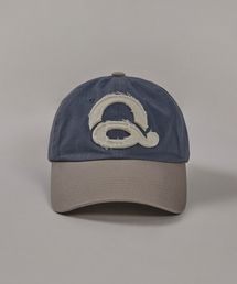 QS（キュース）の「Washed Logo Ball Cap (BlueGrey/Beige)（キャップ）」