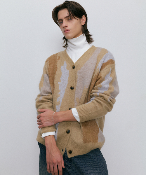ENDOOR(エンドア)の「Blend knit cardigan (beige)(カーディガン/ボレロ・メンズ・Beige・1/2)」の1枚目の写真