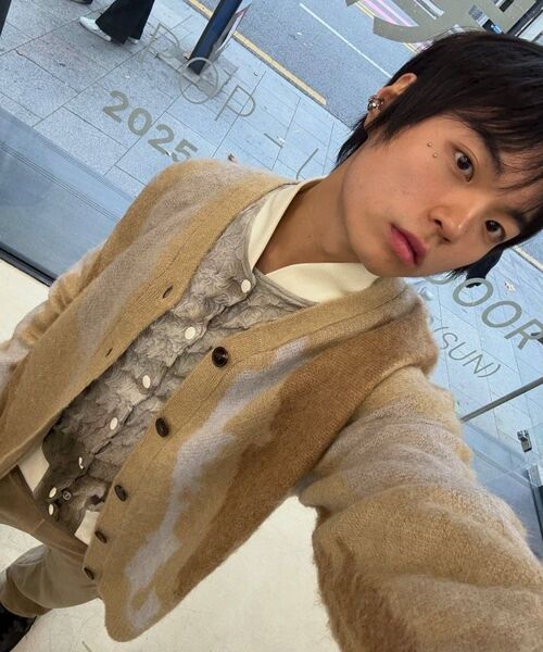 ENDOOR(エンドア)の「Blend knit cardigan (beige)(カーディガン/ボレロ・メンズ・Beige・1/2)」の11枚目の写真
