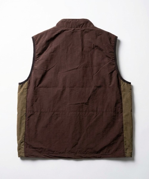 ROUND HOUSE(ラウンドハウス)の「【ROUND HOUSE/ラウンドハウス】 Nylon Light Weight Packable Vest(ベスト・メンズ・グレー/ブラック/ブラウン・MEDIUM/X-LARGE/LARGE)」の5枚目の写真