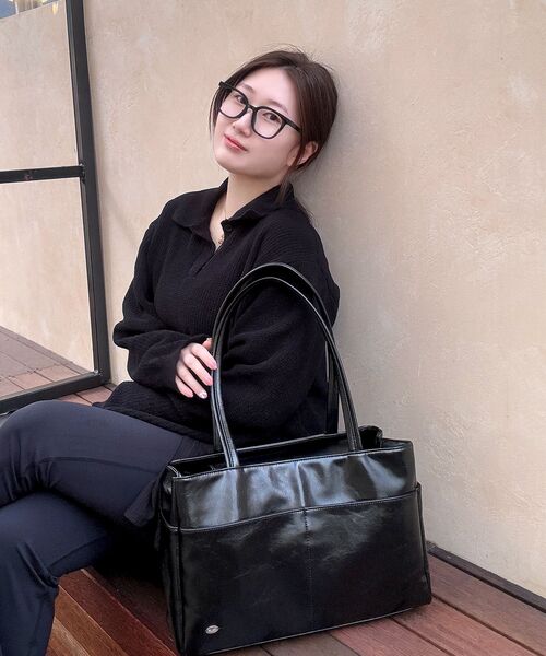 MCLANEE(マックラニー)の「メルダショルダーバッグ(ショルダーバッグ・レディース・ダークブラウン/ブラック・ONE SIZE)」の5枚目の写真