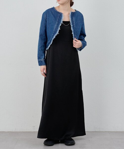 SHENERY（シーナリー）の「サテンキャミワンピース（ワンピース・レディース・ベージュ/ブラック・FREE）」の2枚目の写真