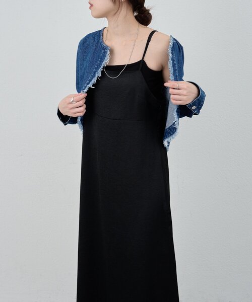 SHENERY（シーナリー）の「サテンキャミワンピース（ワンピース・レディース・ベージュ/ブラック・FREE）」の9枚目の写真