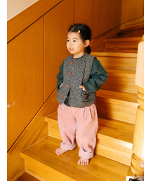 CHIQUITA（チキータ）の「Baby Quilted Vest (Flower) Navy 243001FNV（ベスト・キッズ）」