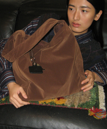 POTE（ポテ）の「0007 Layered Pouch Hobo Bag_Corduroy Brown（ショルダーバッグ）」