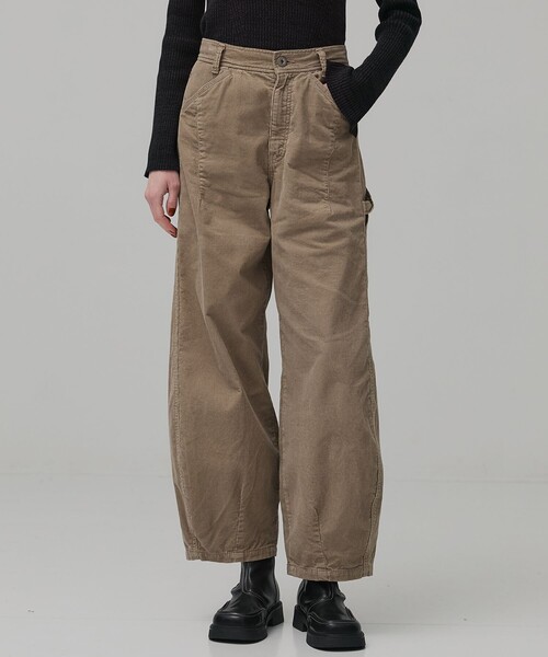 PUBLIC TOKYO（パブリックトウキョウ）の「コーデュロイペインターパンツ（チノパンツ・レディース・ベージュ/ネイビー・1/2）」の2枚目の写真