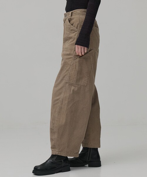 PUBLIC TOKYO（パブリックトウキョウ）の「コーデュロイペインターパンツ（チノパンツ・レディース・ベージュ/ネイビー・1/2）」の11枚目の写真
