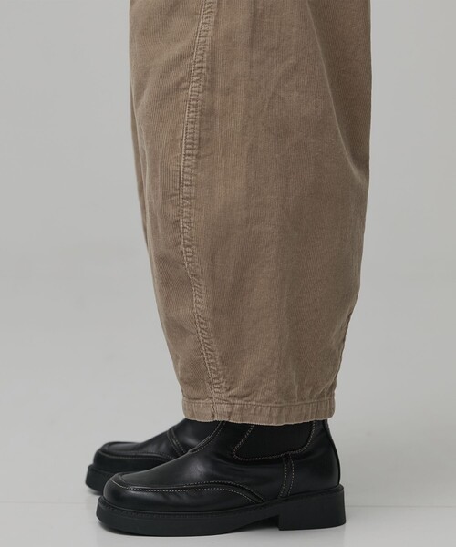 PUBLIC TOKYO（パブリックトウキョウ）の「コーデュロイペインターパンツ（チノパンツ・レディース・ベージュ/ネイビー・1/2）」の20枚目の写真