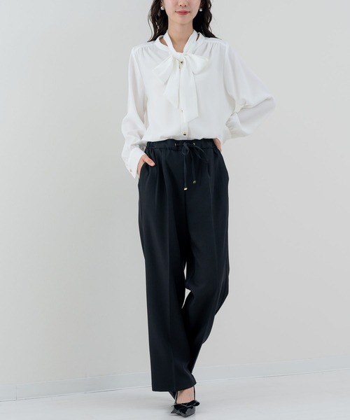 ANNA LUNA(アンナルナ)の「【ANNA LUNA】オケージョン にも◎きれいめもカジュアルも叶える 2WAY ブラウス(シャツ/ブラウス・レディース・オフホワイト/ブラック/ベージュ・MEDIUM)」の12枚目の写真